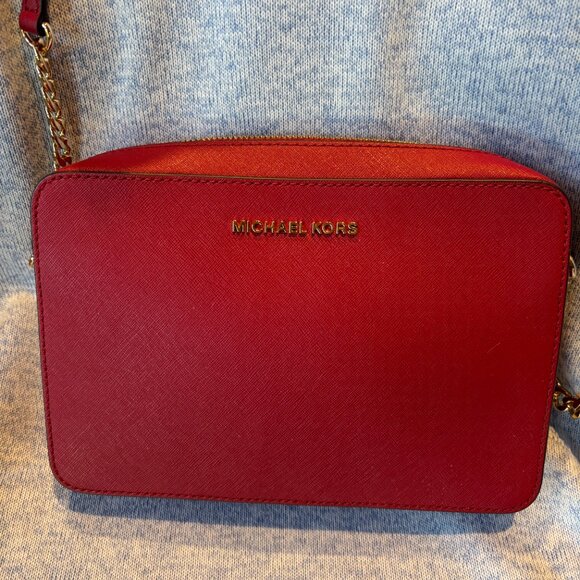 Michael Kors Red Large Jet Set Saffiano Leather Crossbody Bag - Picture 4 of 5